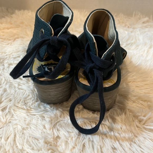 FLY LONDON YPUL Wedge peep toe sandals, size 37, converts to 6.5. - Picture 5 of 8